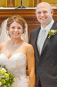 Carmody, Vinez wed