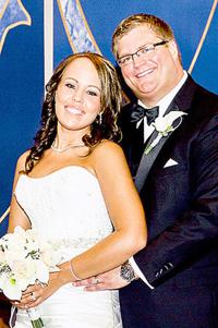 DeJong, Leighton wed