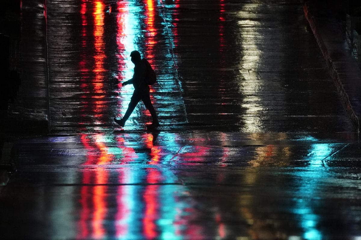 Heavy snow expected in Texas; storm could spawn tornadoes